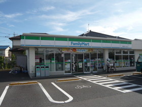 Convenience store. 215m to Family Mart (convenience store)