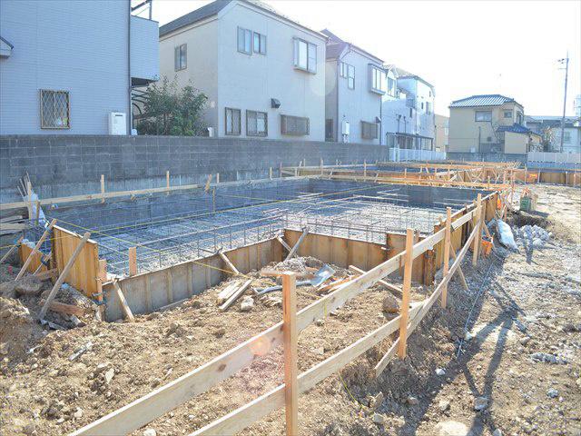 Local appearance photo. Face-to-face is the kitchen