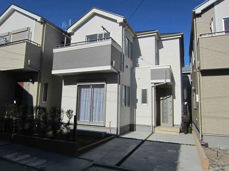 Local appearance photo. Local B Building (2013.12)