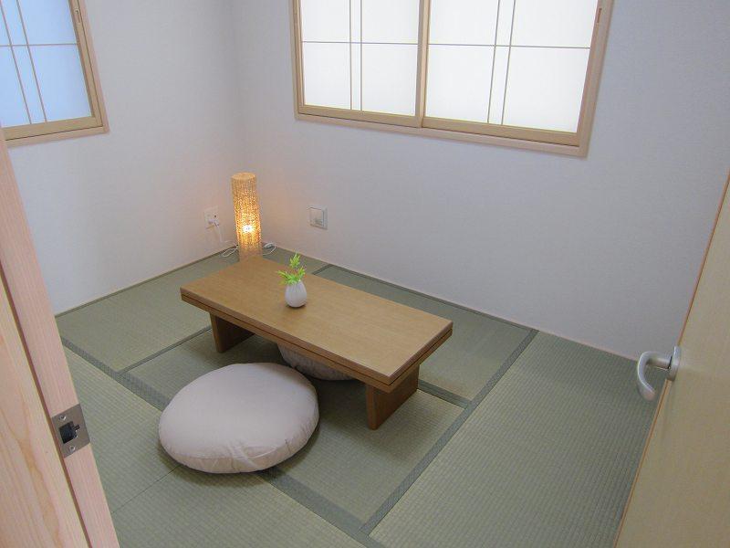 Non-living room. B Building Japanese-style room