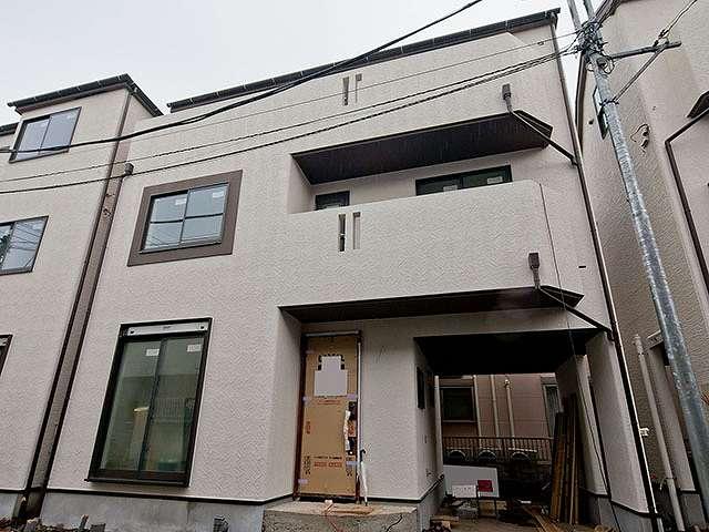 Local appearance photo. Local (12 May 2013) Shooting, Building 2