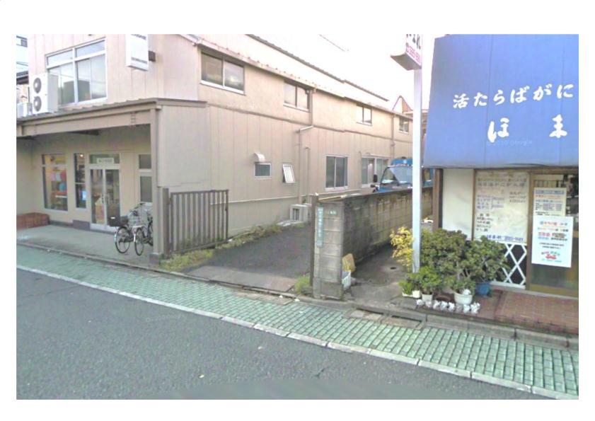 Local land photo. The shape of the land, but the so-called on-site extension, Frontage is not cramped feel there is also about 4m. You can comfortably parking two even regular cars also looked at as a garage.