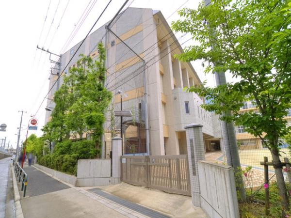 Junior high school. 530m to the first junior high school