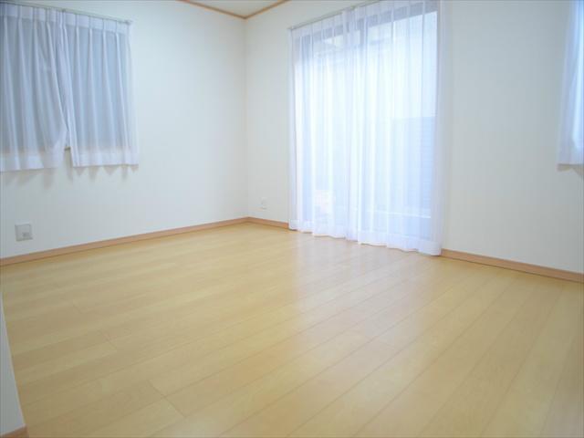 Living. To capture the window is three sides there is light and wind