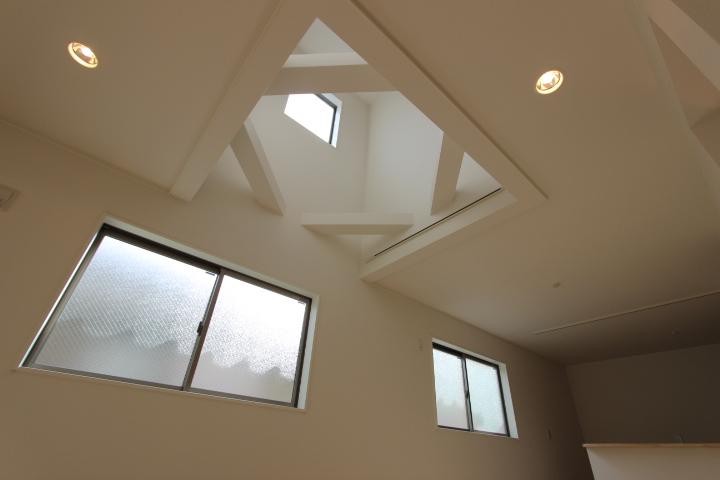 Living. In LDK top Fukinuki, Brighter, In the space feel a sense of openness. (2013 November shooting)