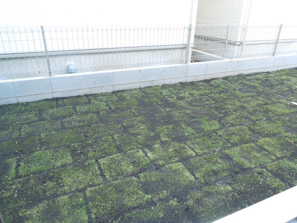 Garden. Spacious garden