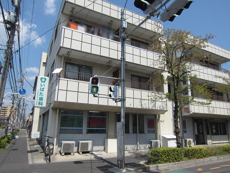 Hospital. Ibata to dental 850m