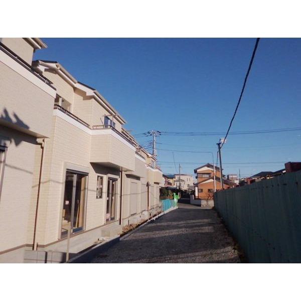 Other introspection. Building south passage