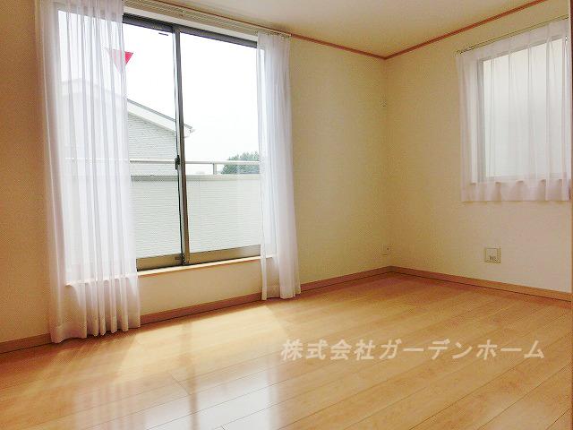 Model house photo.  ■ The station a 10-minute walk, Introducing seismic grade acquisition mansion of peace of mind. South Do not get a sunny My home in the car space? ■