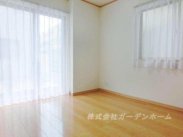 Model house photo.  ■ The station a 10-minute walk, Introducing seismic grade acquisition mansion of peace of mind. South Do not get a sunny My home in the car space? ■