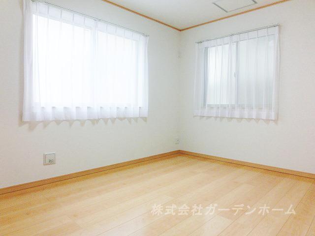 Model house photo.  ■ The station a 10-minute walk, Introducing seismic grade acquisition mansion of peace of mind. South Do not get a sunny My home in the car space? ■