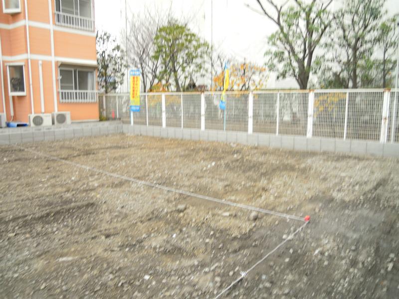 Local appearance photo. Local (12 May 2013) Shooting