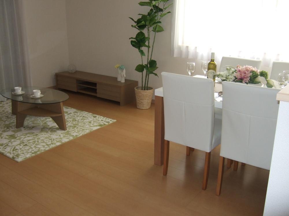 Living. Building 3 living