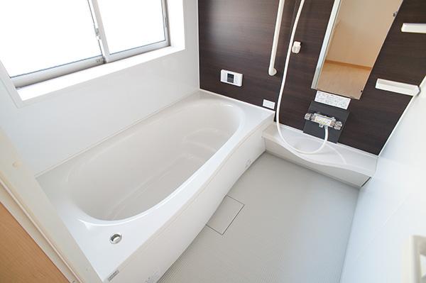 Bathroom. Indoor (12 May 2013) Shooting D Building