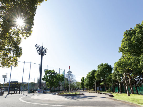 Surrounding environment. Metropolitan Higashiayase park (about 300m ・ 4-minute walk)
