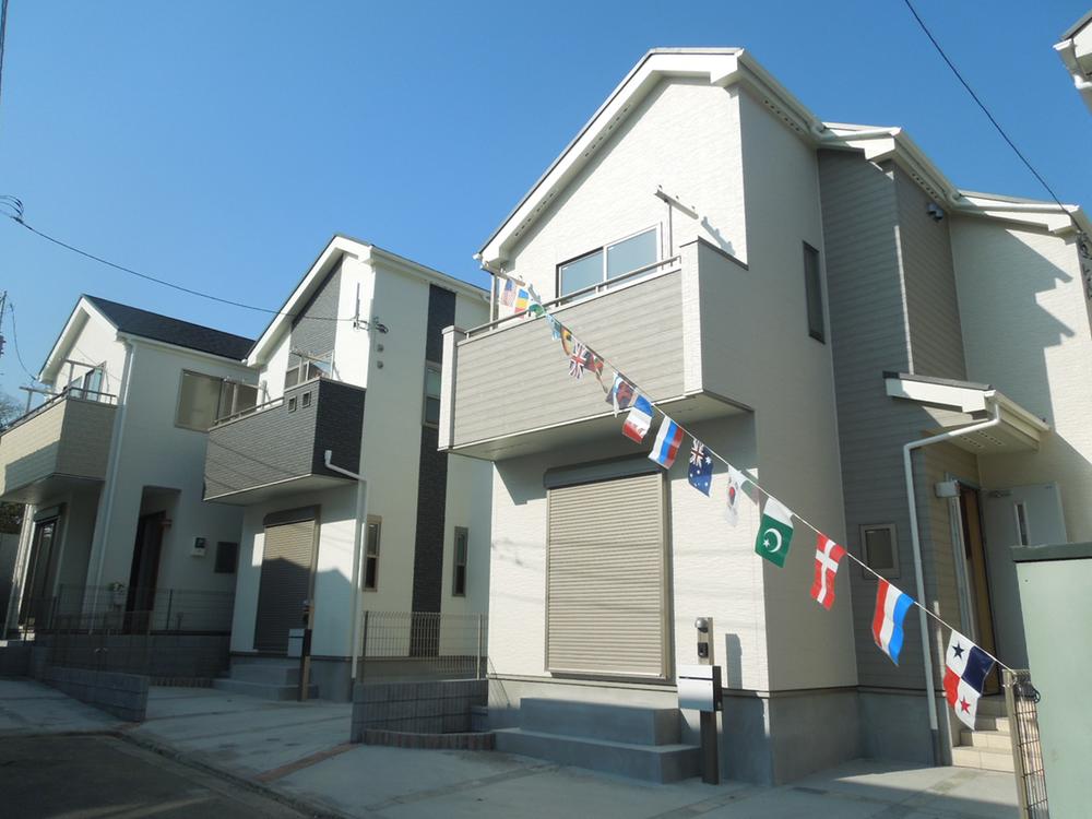 Local appearance photo. Imposing completion of