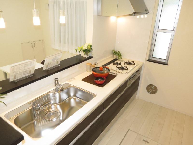 Kitchen. Building 2 kitchen