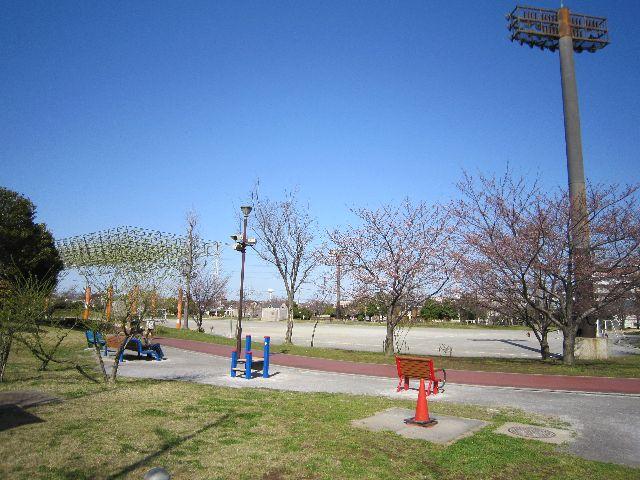 park. Until Hanaho Central Park 380m