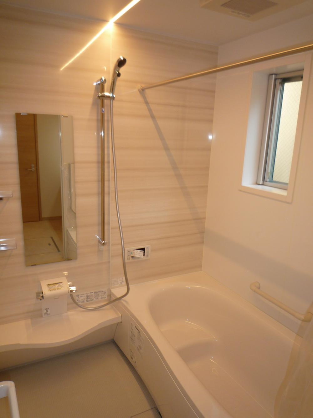 Bathroom. Indoor (11 May 2013) Shooting