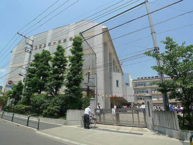Junior high school. 752m to Adachi Ward first junior high school (junior high school)
