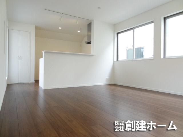 Living. Stylish spacious living