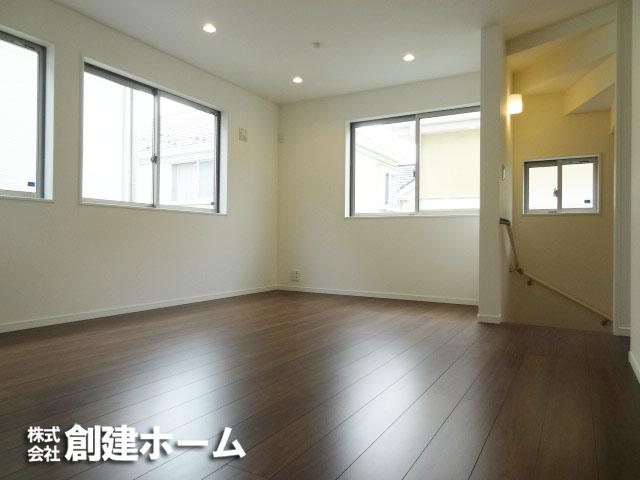 Living. Living-in stairs