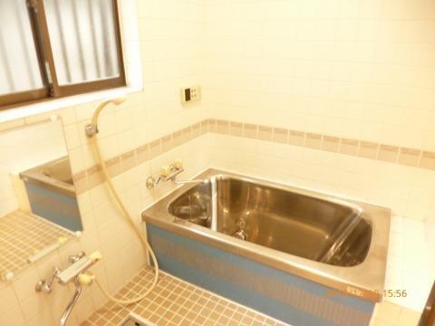 Bath. Madoyu, Bright ventilation also OK!