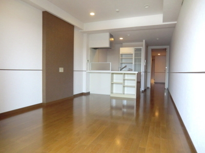 Living and room. Floor heating ・ Room with Down Light