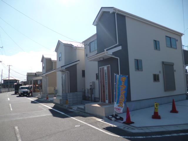 Local appearance photo. local 2.3 Building