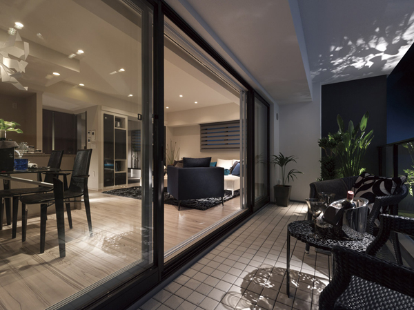 Living.  [living ・ dining ・ balcony] Living views from the balcony with depth ・ dining.