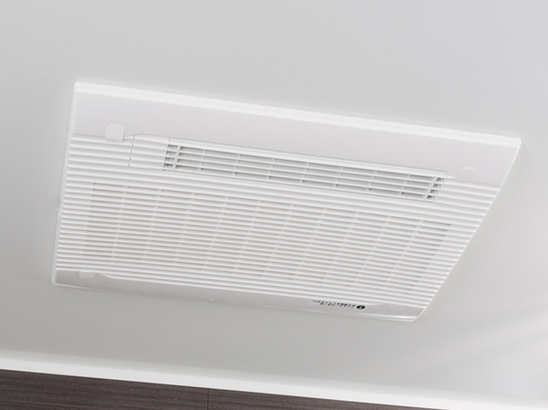 Bathing-wash room.  [Bathroom heating ventilation dryer] In bathroom, Installing a bathroom heating ventilation dryer even when on a rainy day and hurry it is possible to dry the laundry. Removal of bathroom humidity ・ It is also effective in mold prevention.