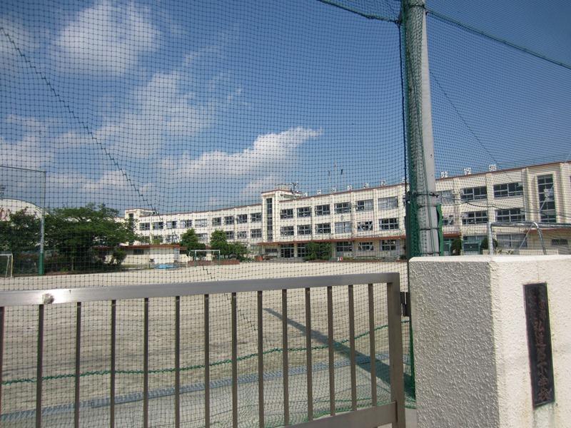 Primary school. Hiromichi 140m until the first elementary school