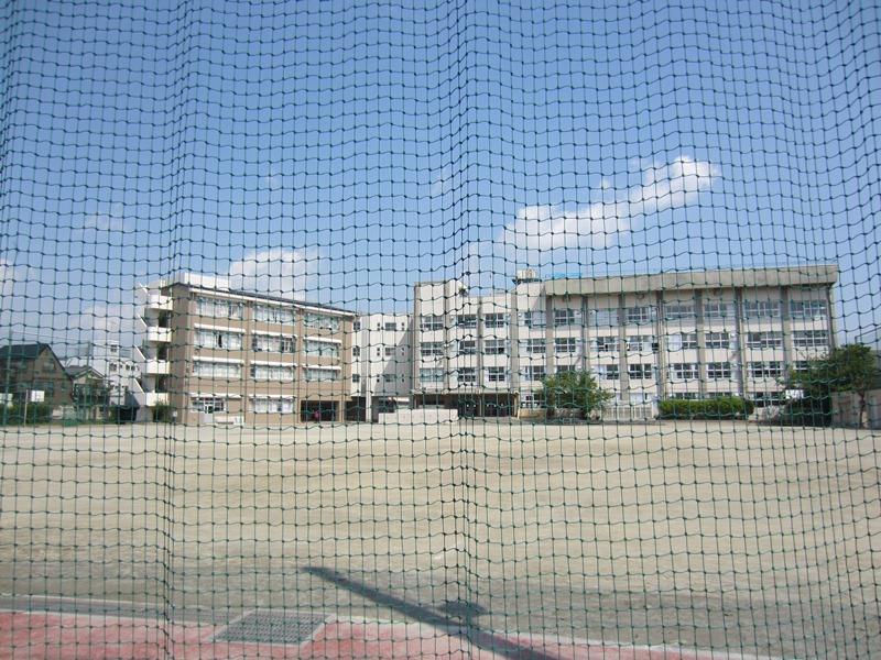 Junior high school. Article 480m to one junior high school