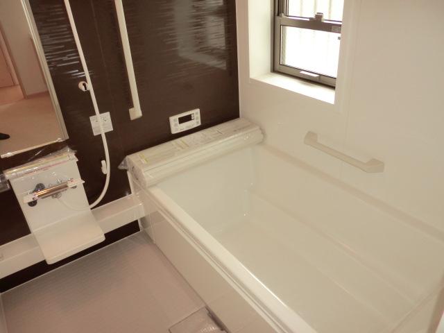 Bathroom. Indoor (10 May 2013) Shooting