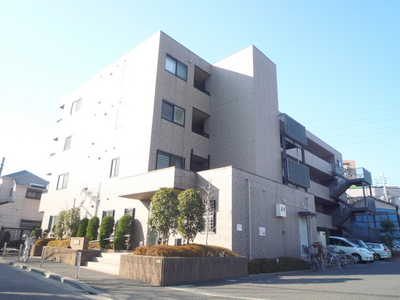 Building appearance. There is free parking on site