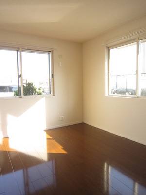 Living and room. Western-style 7.0j