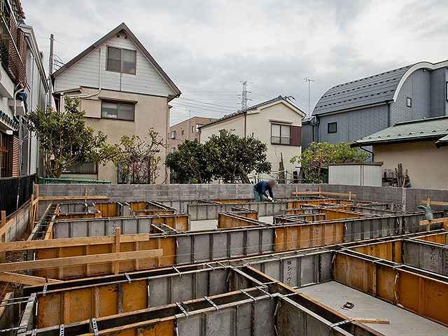 Local appearance photo. Local (12 May 2013) Shooting, Building 3