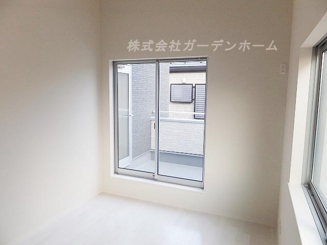 Model house photo.  ■ Drenched light of the sun and Sansan, Bright Western-style ■