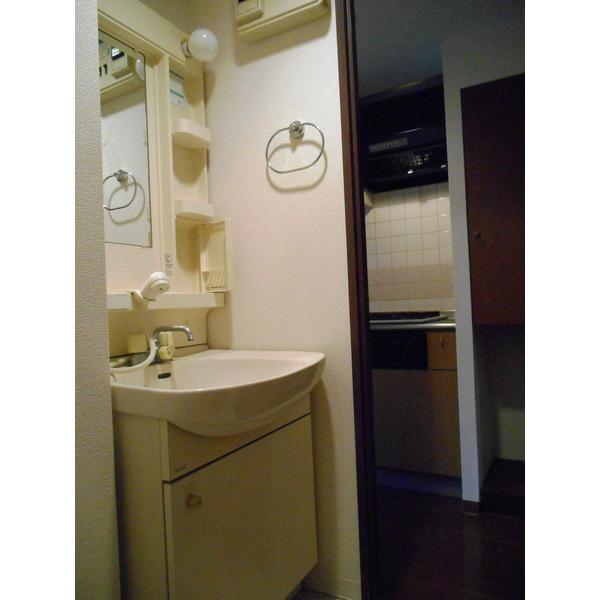 Wash basin, toilet
