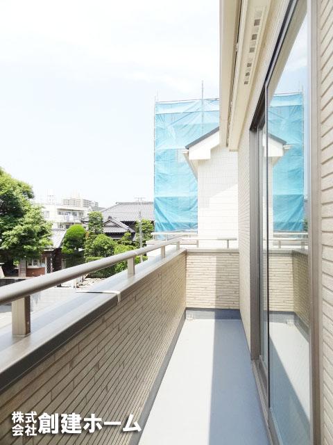 Balcony. Large balcony! 