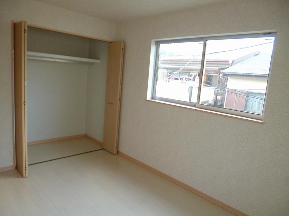 Non-living room. Effective use of the room in the storage of large capacity