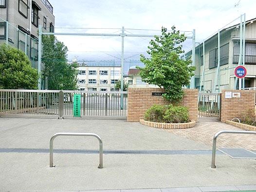 Primary school. 647m to Adachi Ward Terachi Elementary School