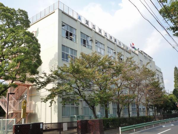 Junior high school. Diplomatic 1100m until junior high school