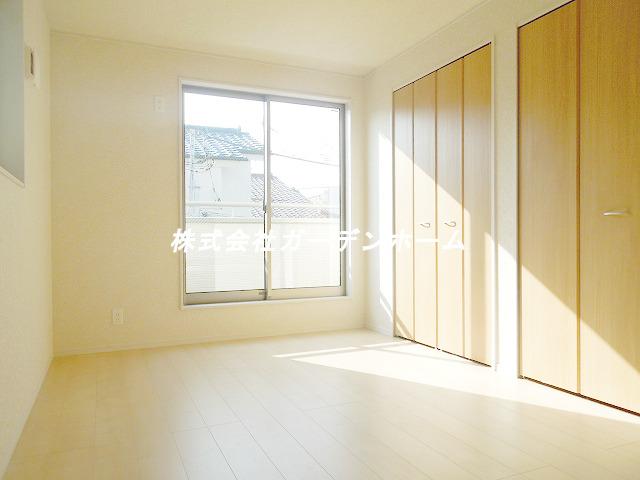 Model house photo. Bright living room