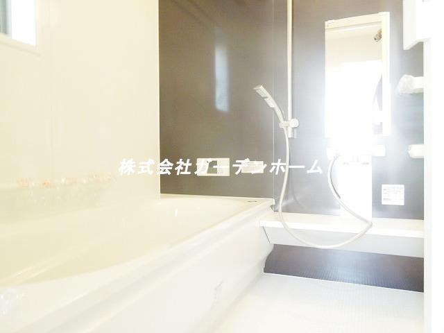 Model house photo. 1 tsubo bath to heal tired