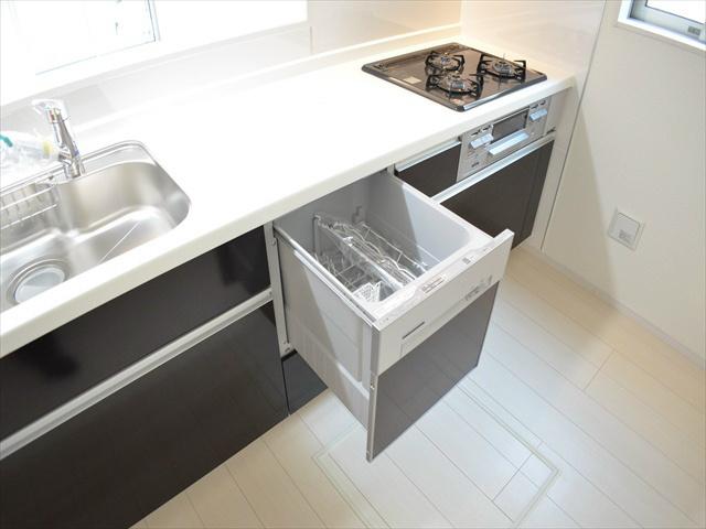 Kitchen. Cleanup also Easy