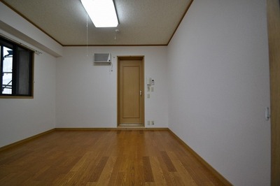 Living and room. It has become a two-sided lighting!