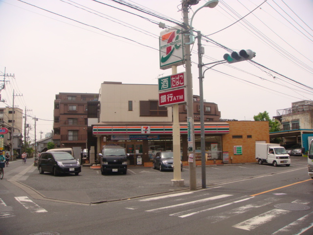 Convenience store. Seven-Eleven Adachi fan 3-chome up (convenience store) 574m