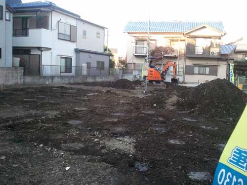 Local photos, including front road. local Construction will start from now