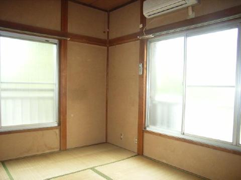 Living and room. Japanese-style room (1)